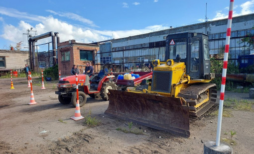 Обучение на машиниста бульдозера в Школе машинистов и трактористов